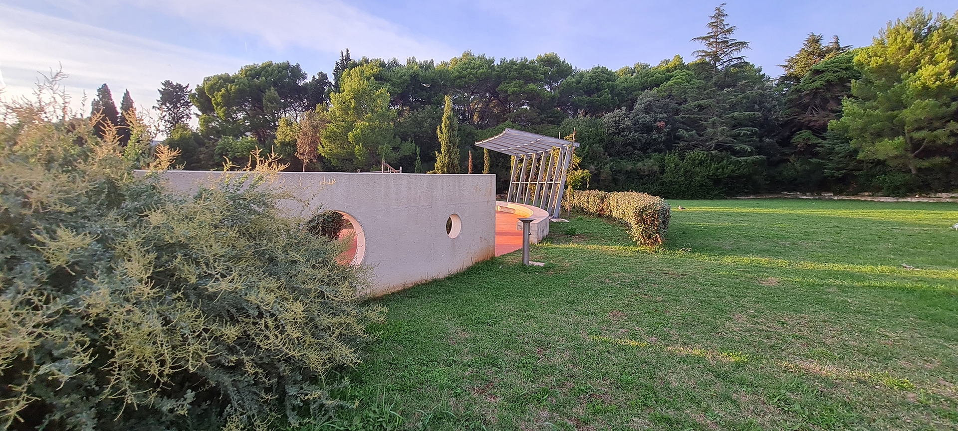 Park Area Design for Families at the Beach within the Martin Horvat Hospital Premises